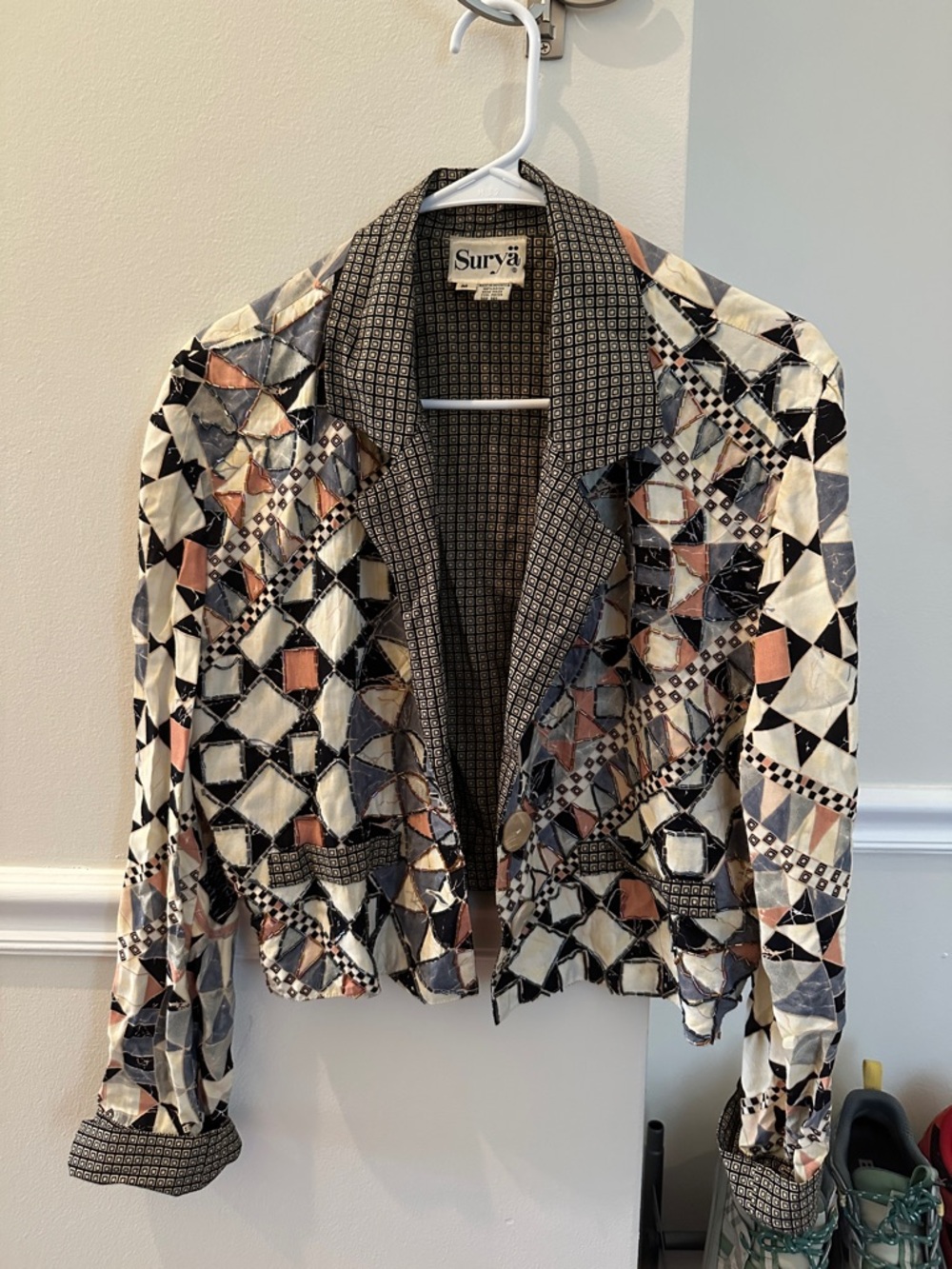 Geometric Patchwork Cropped Blazer in Cream, Black & Blush Size M